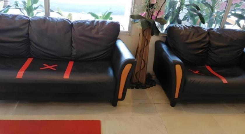 Regent Hotel Bintulu Bagian luar foto